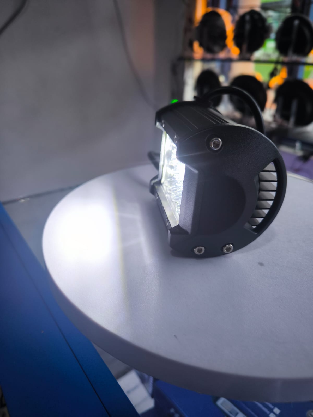 Miniatura 2 de EXPLORADORA CUADRADA BLANCO (TB016w)